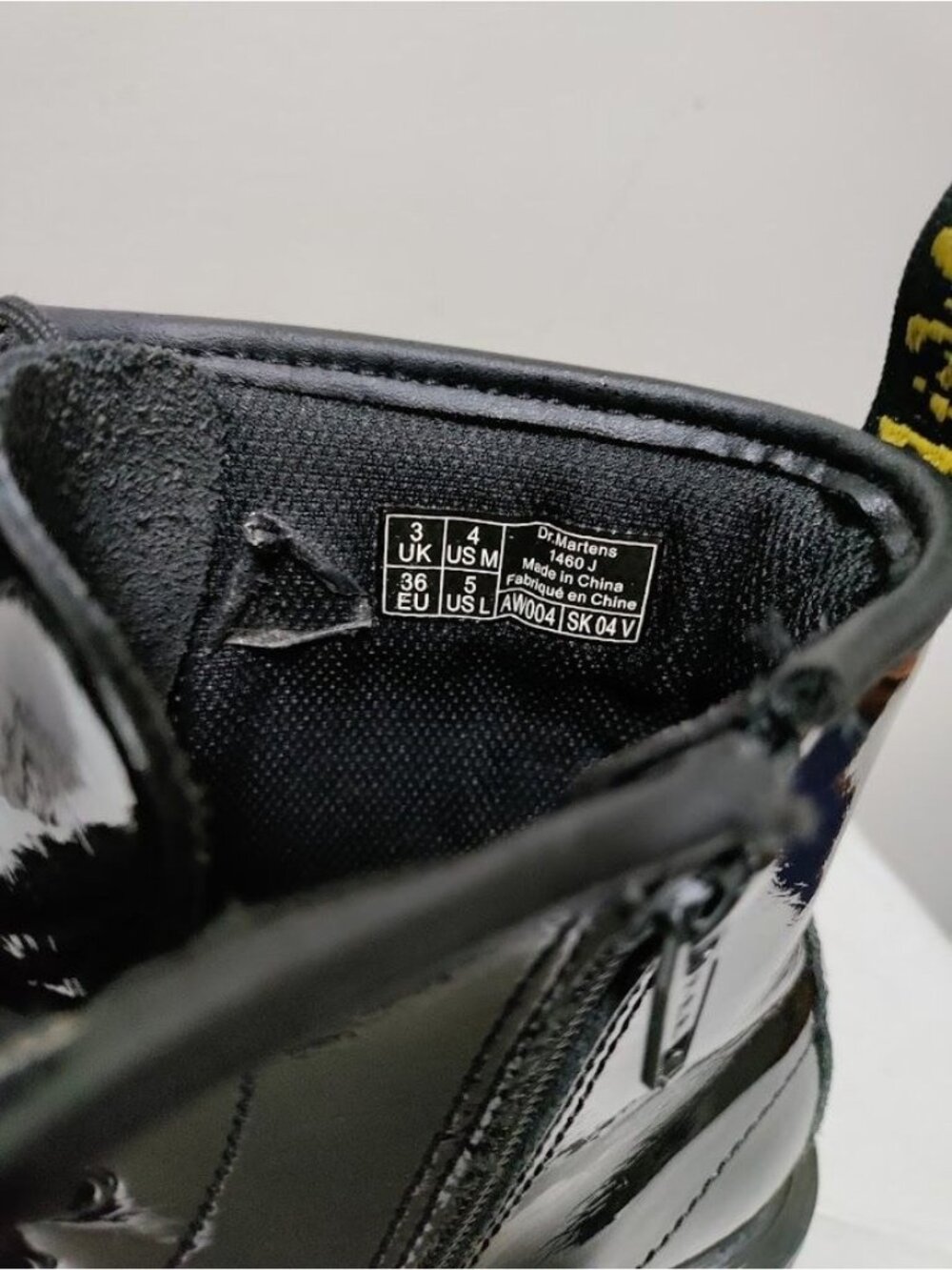 Doc Dr Martens Patent Leather Ankle Combat Boots Black Unisex Kids Size 4M/5W - Picture 6 of 11